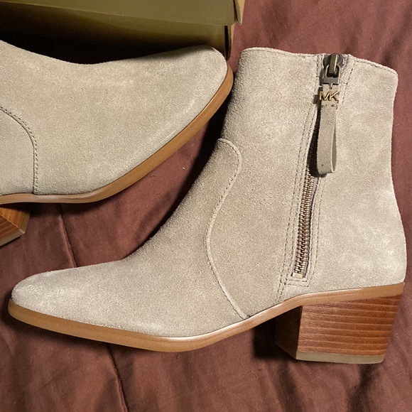 Heeled Bootie by Michael Kors Brand.  NWOT! - Picture 10 of 16